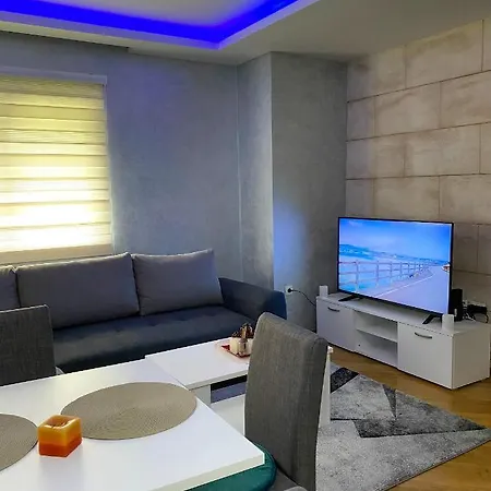 Vukman Apartment *